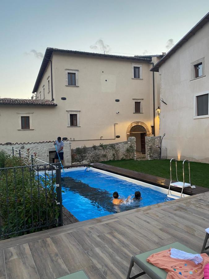 Dimora Dell'Arte Hotell Navelli Exteriör bild